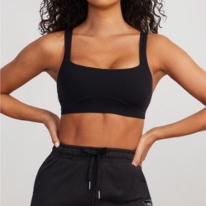 wonder mid support bra by Stori